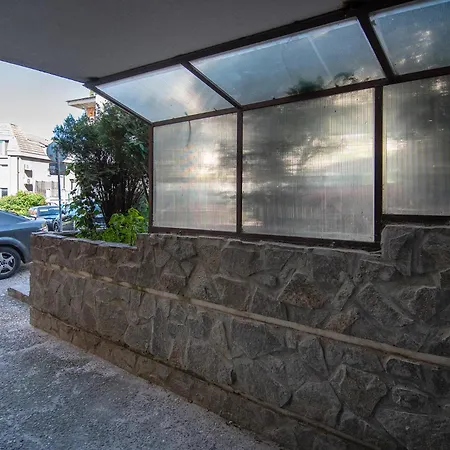 Appartement Two Bedroom On A Budget At Briz Area