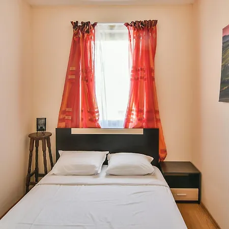 Two Bedroom On A Budget At Briz Area Appartement