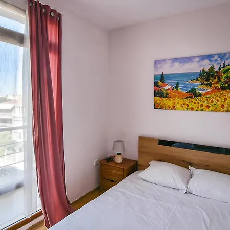 Two Bedroom On A Budget At Briz Area Appartement Varna